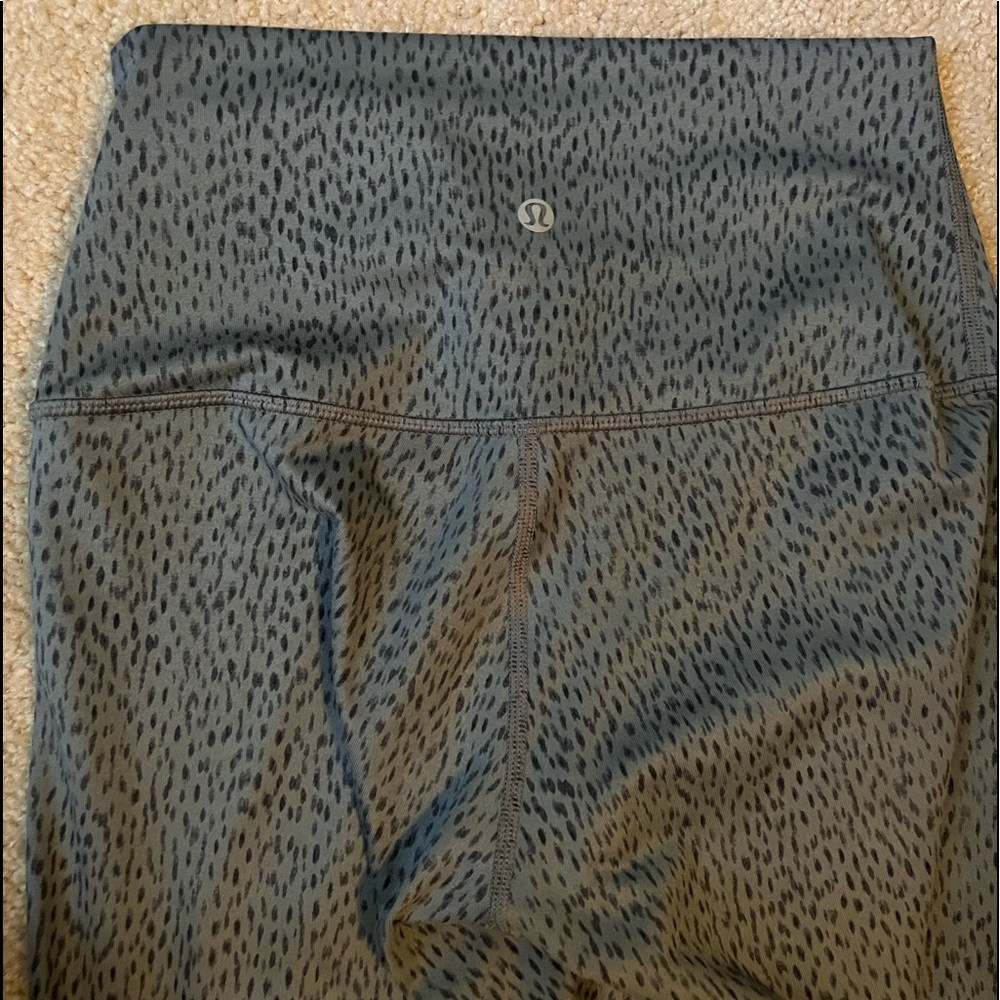 LULU Grey Leggings
